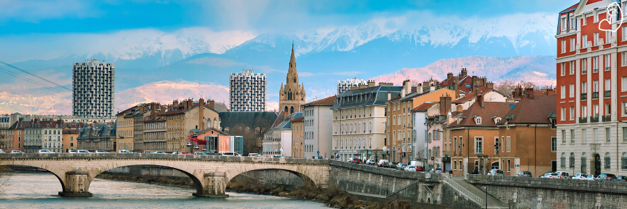 Université de Grenoble, des milliers d'étudiants déménagent à Grenoble pour venir étudier