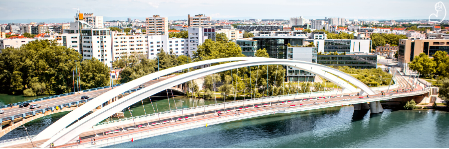 Le pont Raymond Barre à Lyon, point de passage de nombreux déménagements