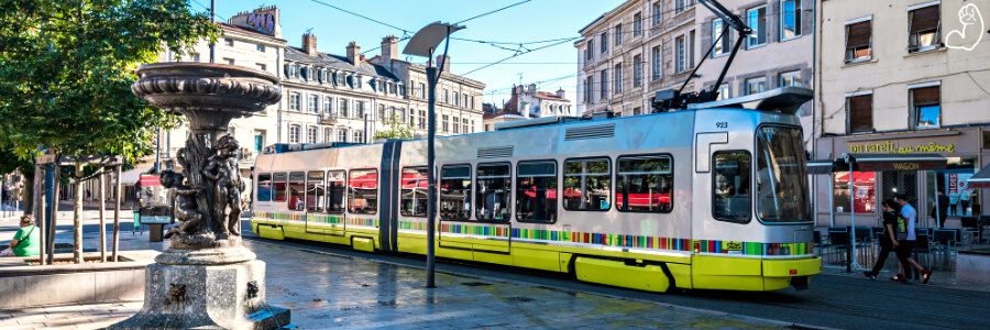 Déménagez à Saint-Étienne et profitez du réseau de transport en commun de la ville