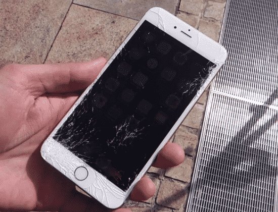 iPhone 14 : les tarifs hallucinants pour remplacer l'écran cassé sont  tombés - L'Avenir