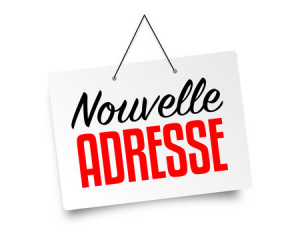panneau avec l'indication nouvelle adresse panneau avec l'indication nouvelle adresse