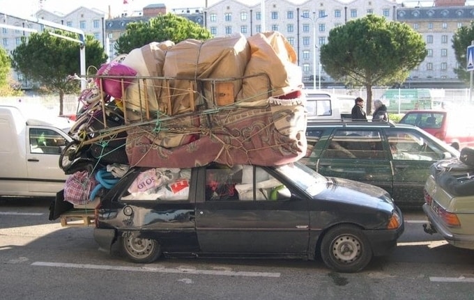 voiture surchargée