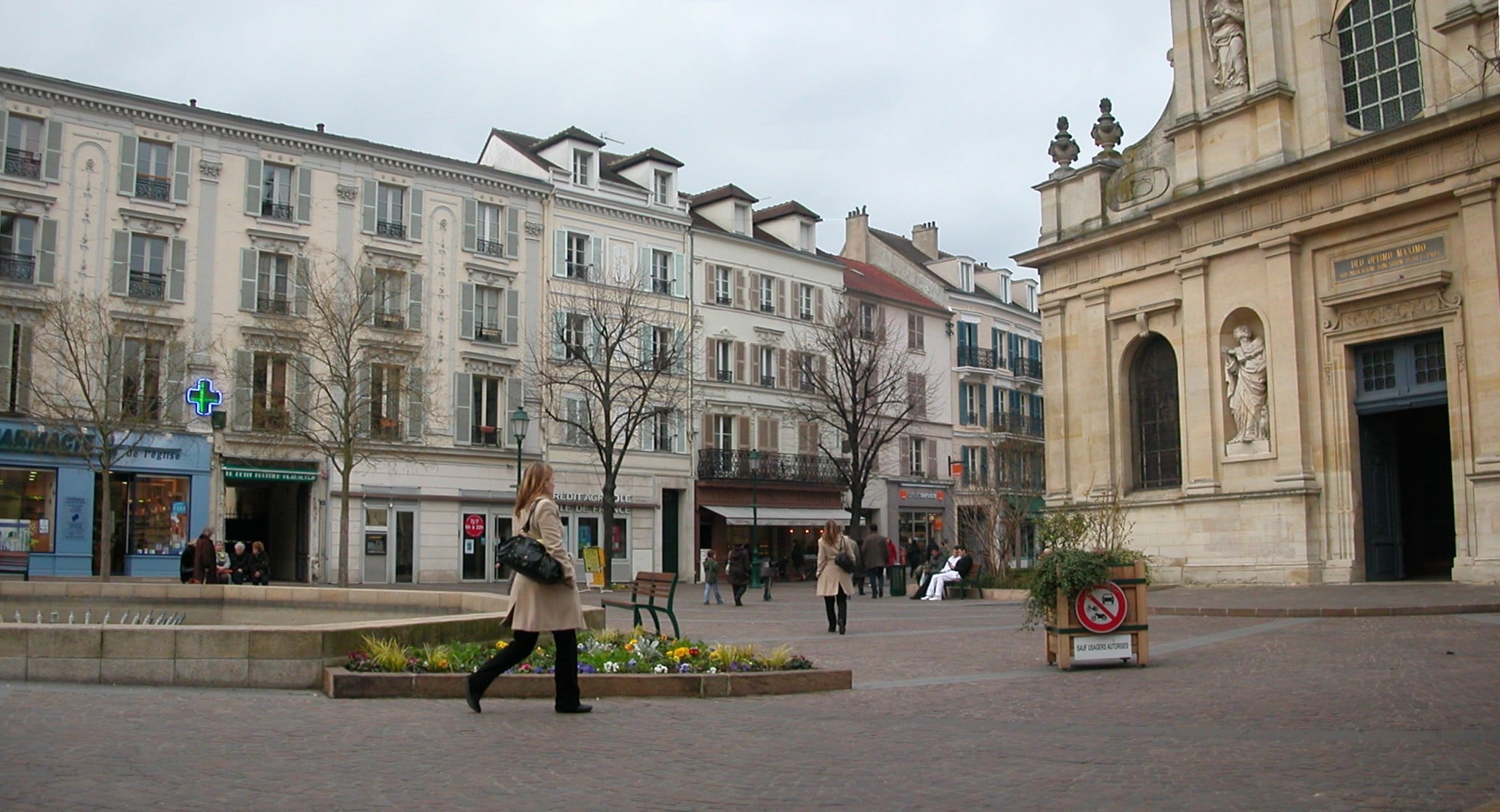 rueil malmaison place eglise