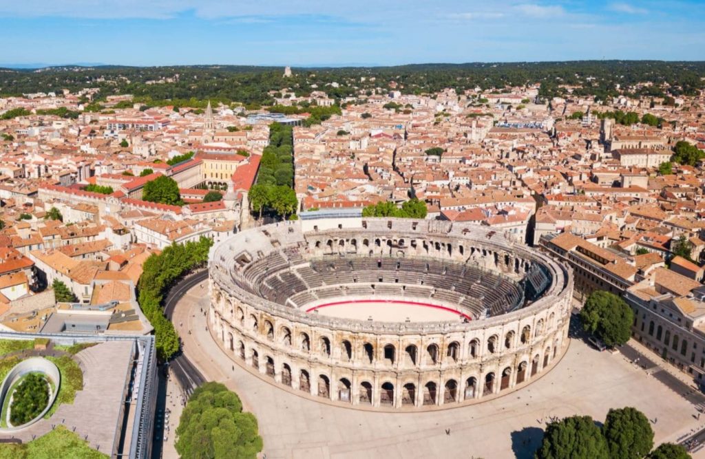 vivre nimes