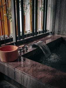 Du tartres sur la baignoire Du tartres sur la baignoire