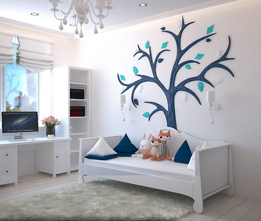 Une chambre avec un lit