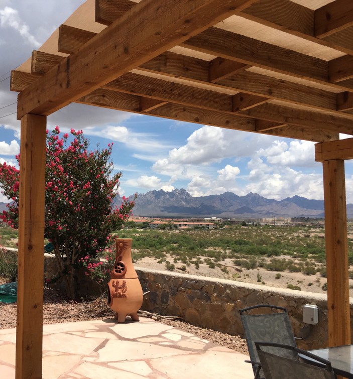 Pergola bois extérieur traité et carrelage aux sol Pergola bois extérieur traité et carrelage aux sol
