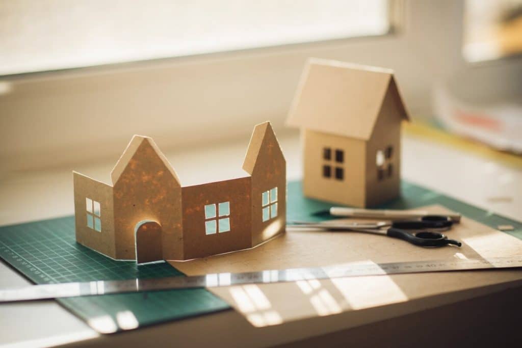 Débarras de maisons Maisons en carton