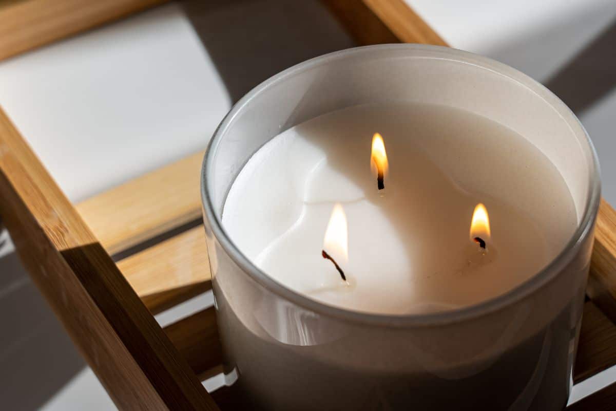 Un intérieur cosy et chaleureux avec ces astuces pour des bougies naturelles, faites maison Un intérieur cosy et chaleureux avec ces astuces pour des bougies naturelles, faites maison