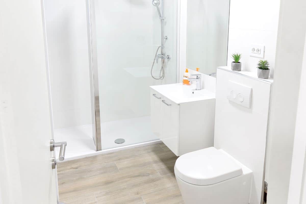 Ménage facile : se débarrasser facilement du calcaire dans la salle de bain Ménage facile : se débarrasser facilement du calcaire dans la salle de bain